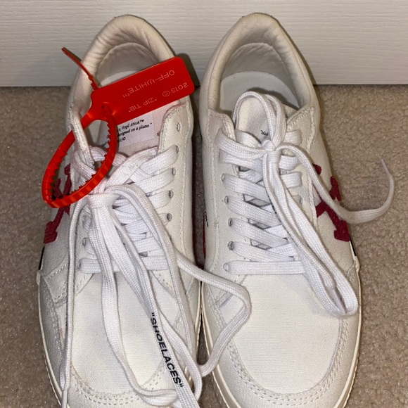 Authentic Off-White sneakers - Picture 7 of 7